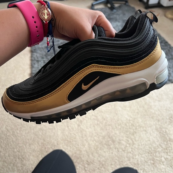 NIKE AIR MAX 97 7Y $95 OR Best OfferNEVER WORN Original Box 🫶🏽